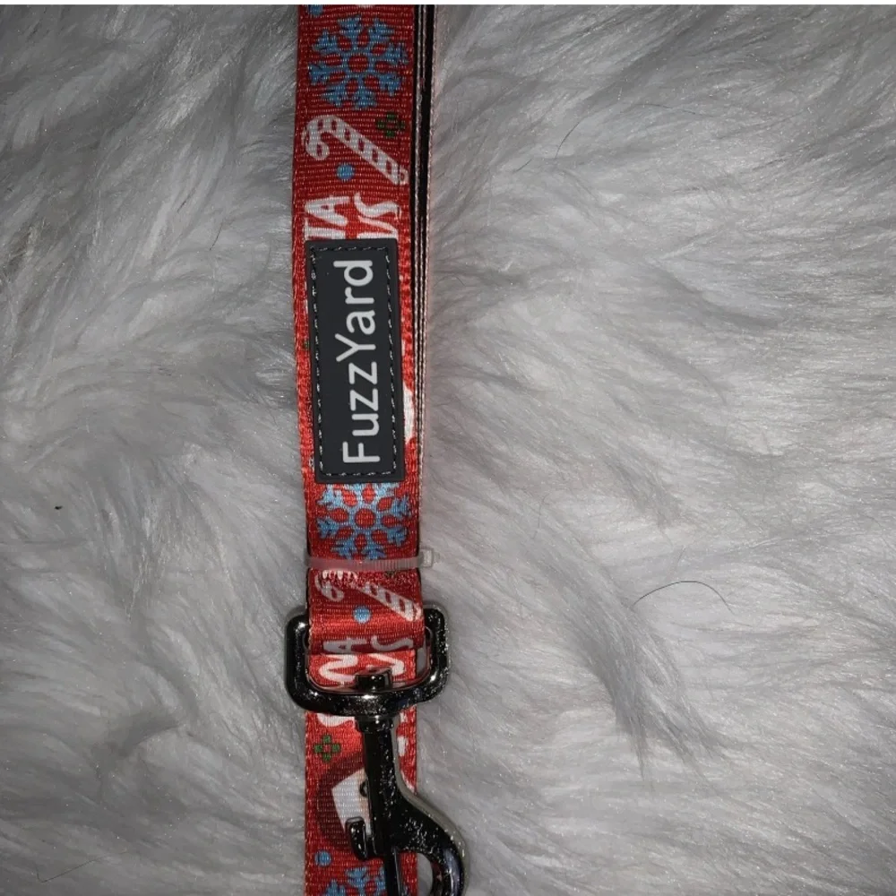 🦋 SANTA PAWS FuzzYard Red Dog Collar Medium Dog Breeds & Leash Set NWT